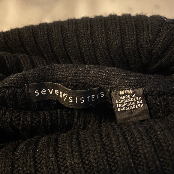 Black knit turtle neck - Picture 2 of 2